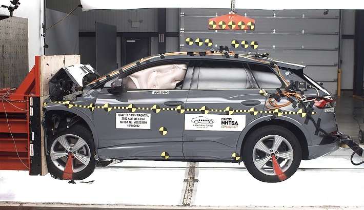 NHTSA crash-test photo, 2023 Audi Audi Q4 e-tron SUV AWD