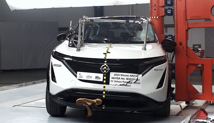 2024 Nissan ARIYA SUV 2WD Side Pole