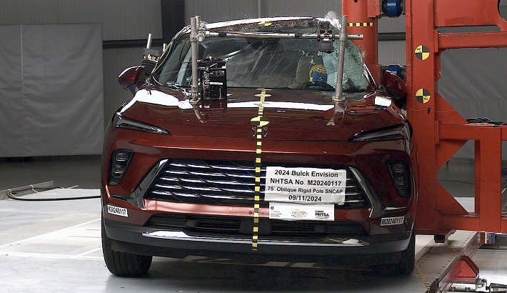 NCAP 2024 Buick Envision side pole crash test photo