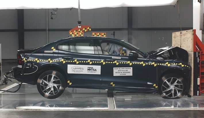 2025 Volvo S60 NHTSA frontal crash test