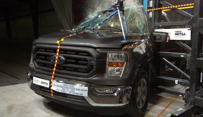 NCAP 2025 Ford F-150 side pole crash test photo