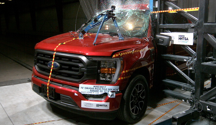 NCAP 2025 Ford F-150 side pole crash test photo
