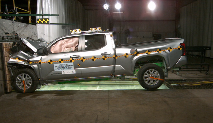 NCAP 2025 Toyota Tacoma front crash test photo