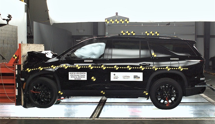 NCAP 2025 Chevrolet Traverse front crash test photo