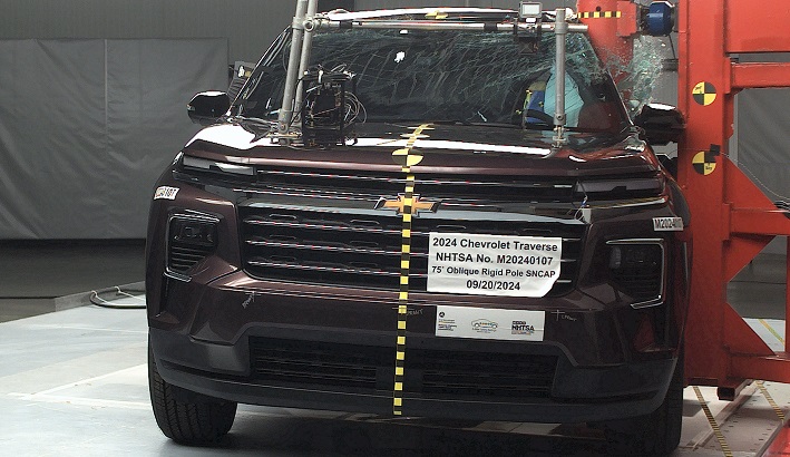 NCAP 2025 Chevrolet Traverse side pole crash test photo