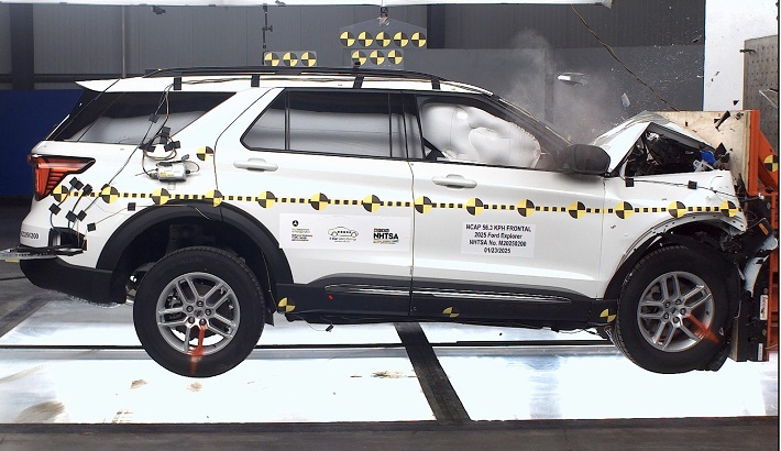 NCAP 2025 Ford Explorer front crash test photo