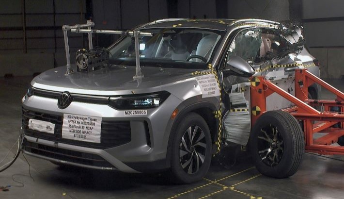 NCAP 2025 Volkswagen Tiguan side crash test photo