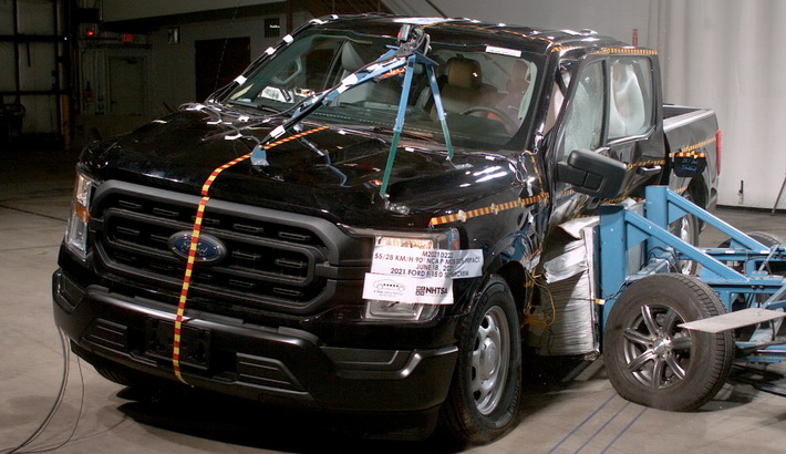 NCAP 2026 Ford F-150 side crash test photo