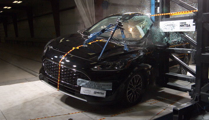 NCAP 2026 Ford Escape side pole crash test photo