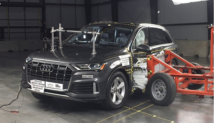 2026 Audi Q7 NHTSA side crash test