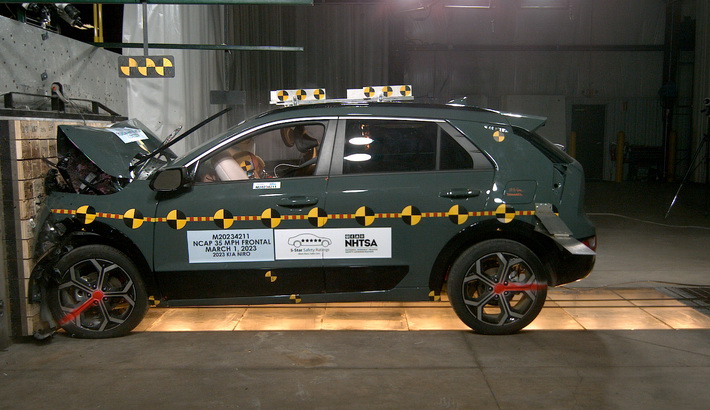2026 Kia Niro NHTSA frontal crash test