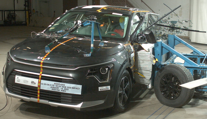 2026 Kia Niro NHTSA side crash test