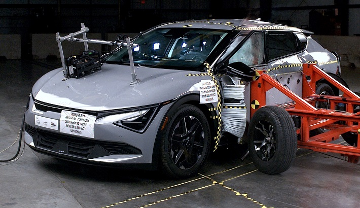 2026 Kia EV6 NHTSA side crash test