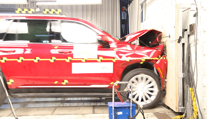 Cadillac Escalade safety ratings