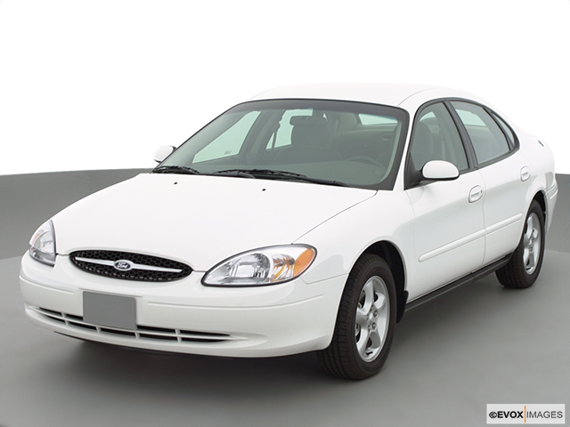 2000 Ford Taurus 4-DR.