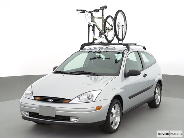 2000 Ford Focus 2-DR.