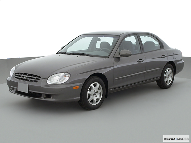 2000 Hyundai Sonata 4-DR. w/SAB