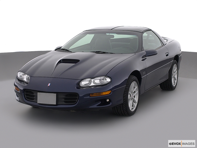 2000 Chevrolet Camaro 2-DR.