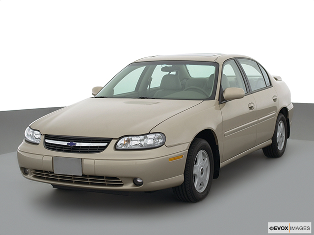 2001 Chevrolet Malibu 4-DR.