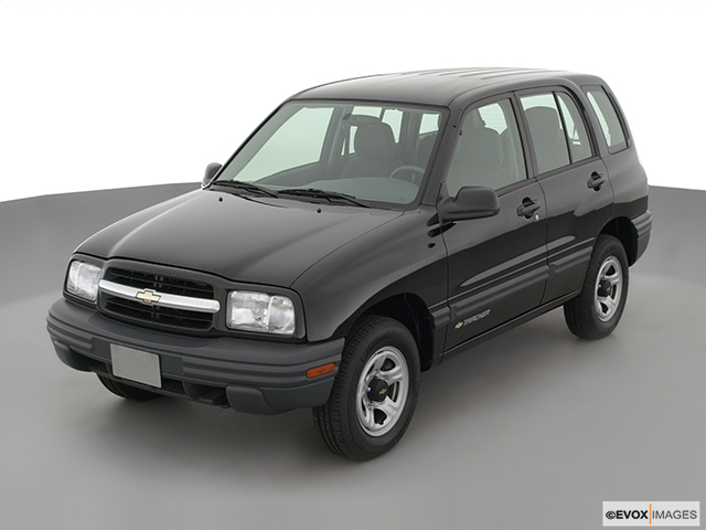 2001 Chevrolet Tracker 4-DR.