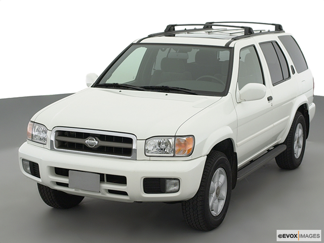 2000 Nissan Pathfinder 4-DR. 4x4 w/SAB