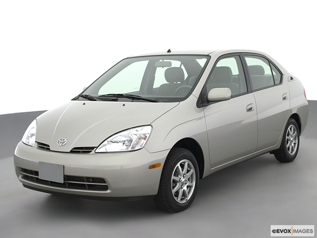 2003 Toyota Prius 4-DR.