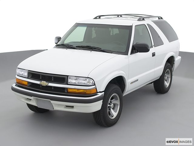 2002 Chevrolet Blazer 2-DR.