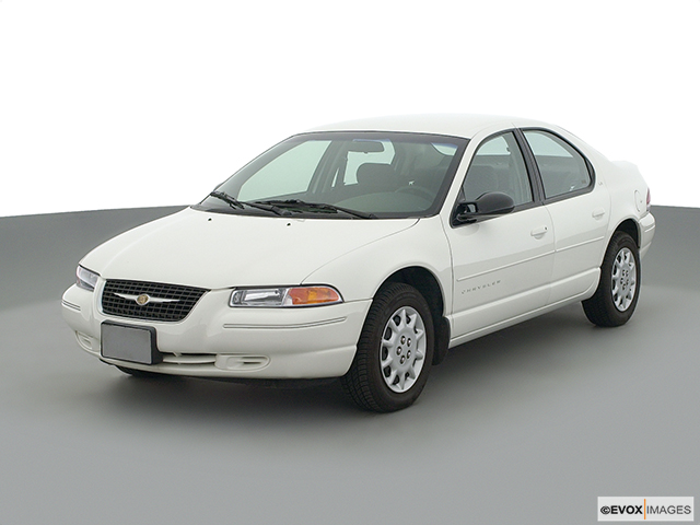 2000 Chrysler Cirrus 4-DR.