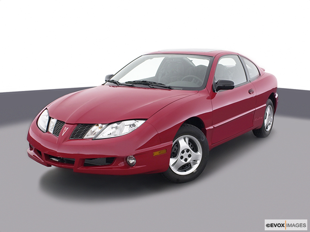 2004 Pontiac Sunfire 2-DR.