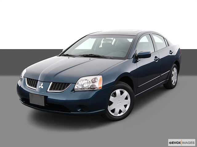 2004 Mitsubishi Galant 4-DR.