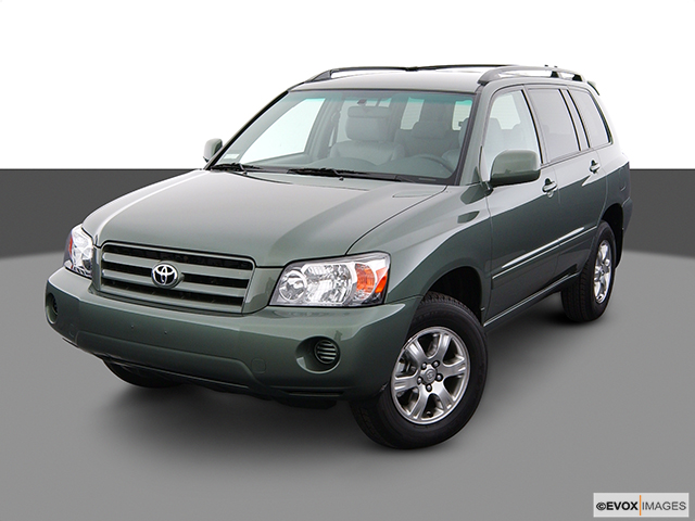 2004 Toyota Highlander 4-DR.