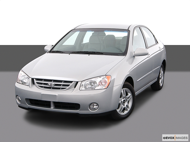 2005 Kia Spectra 4-DR w/SAB