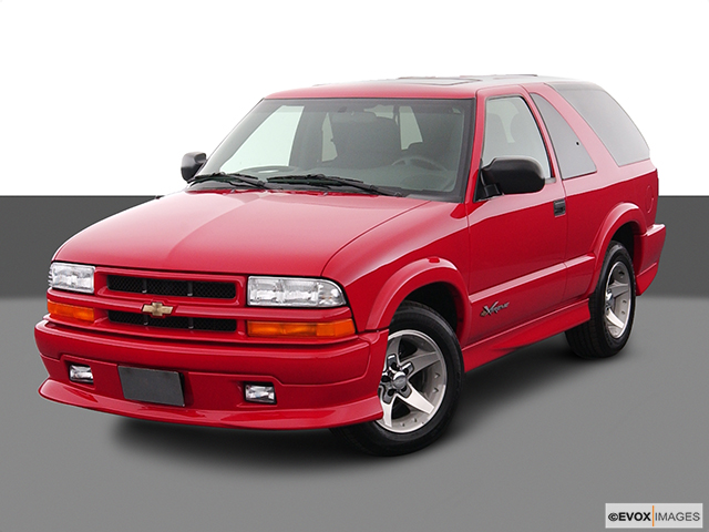 2003 Chevrolet Blazer 2-DR.