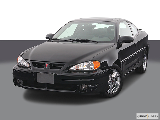 2004 Pontiac Grand Am 2-DR.