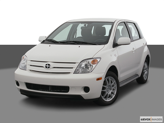 2005 Toyota Scion xA 4-DR Hatchback