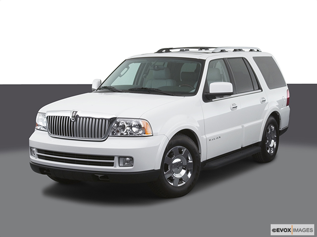 2005 Lincoln Navigator 4 DR. w/SAB