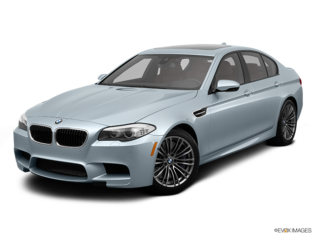 2013 BMW M5 4 DR RWD